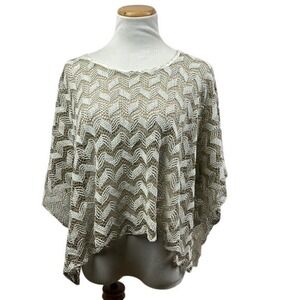 NWT New York & Company Women's Chevron Knit Poncho Top Beige White Loose Fit O/S